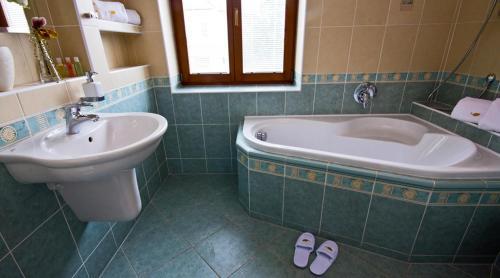 Hostal Residence Arx