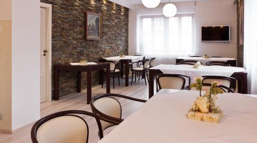 Hostal Residence Arx