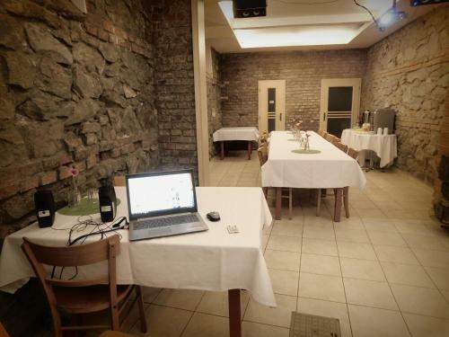 Hostal Penzion Green Star