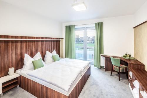 Graphic Hotel