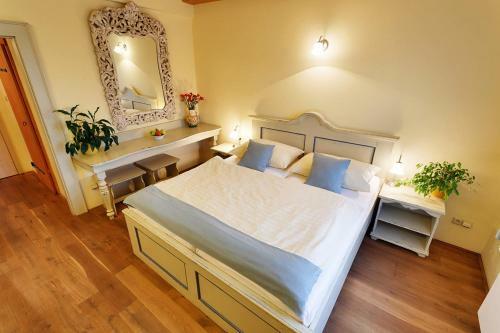 Hostal Penzion U Kriveho Psa