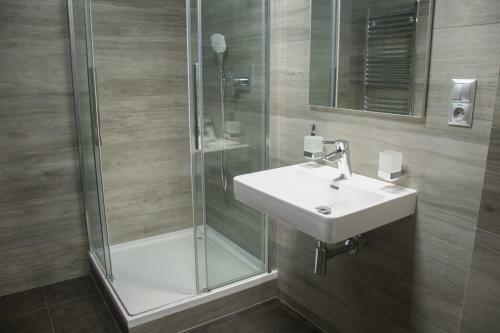 Hostal Restaurace A Penzion U Kl�sk?