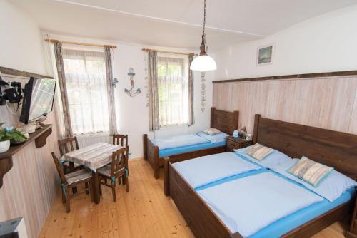 Hostal Chalupa 246
