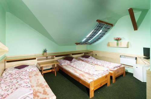 Motel Na Kov�rn?
