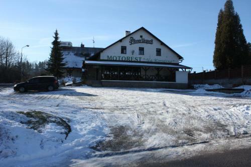 Motel Na Kov�rn?