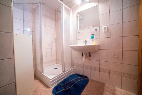 Hostal Pension 220