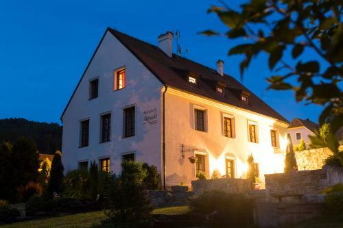 Hostal Ro?mberk Royale Pension