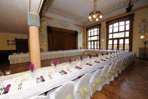 Hotel U Zeleneho Stromu