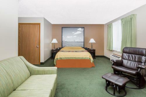 Hotel Super 8 By Wyndham Jefferson