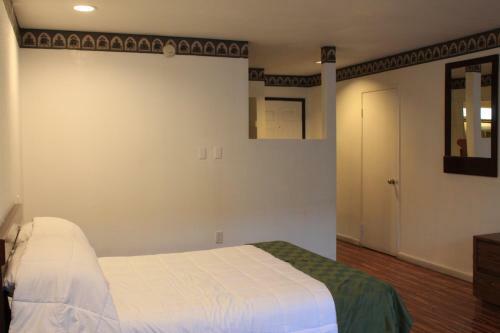 Motel Americas Best Value Inn- Sun City, Ca