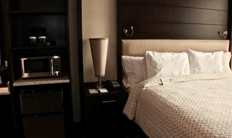Hotel Embassy Suites Fayetteville Fort Bragg
