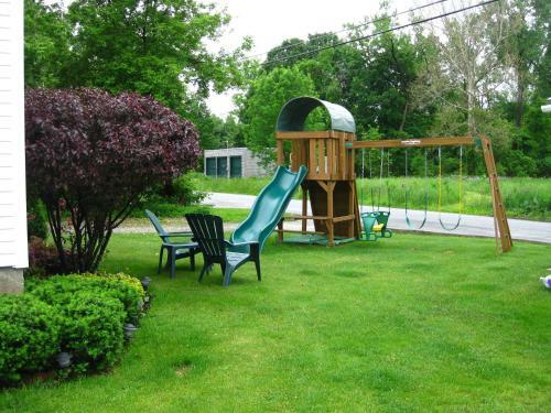 Knotty Pine Motel