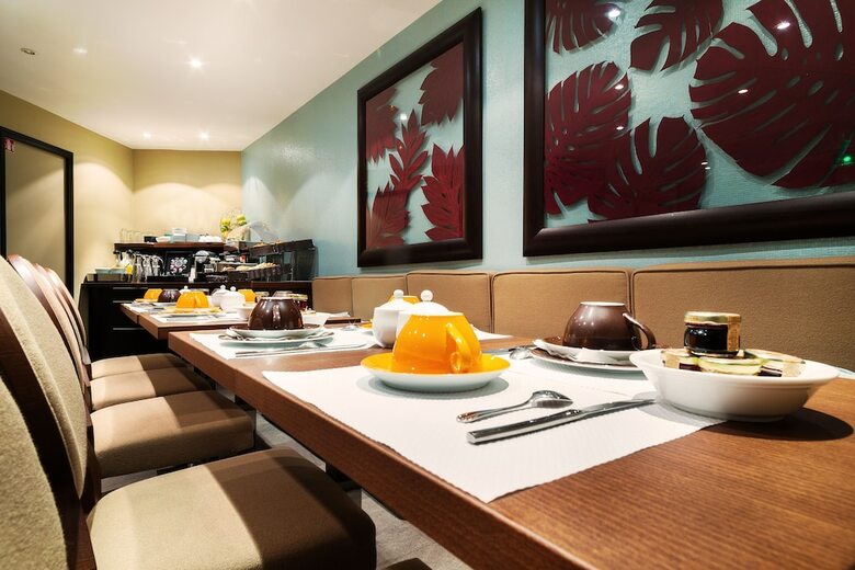 Hotel Arc Elys�es