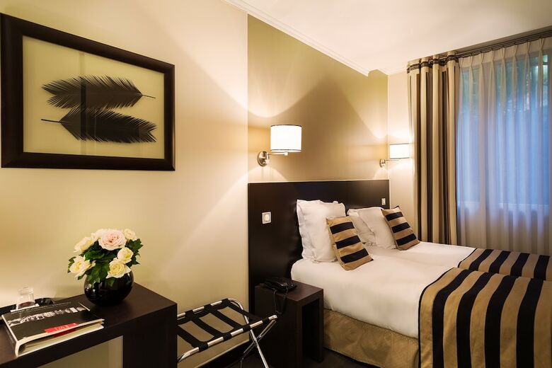 Hotel Arc Elys�es