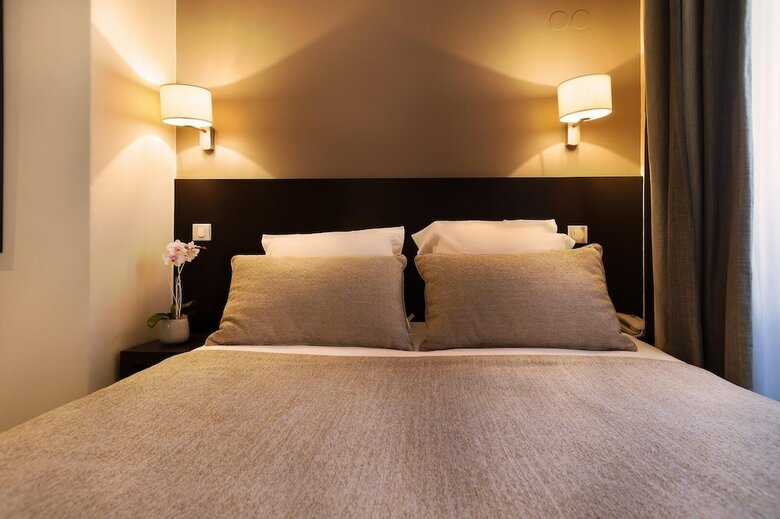 Hotel Arc Elys�es
