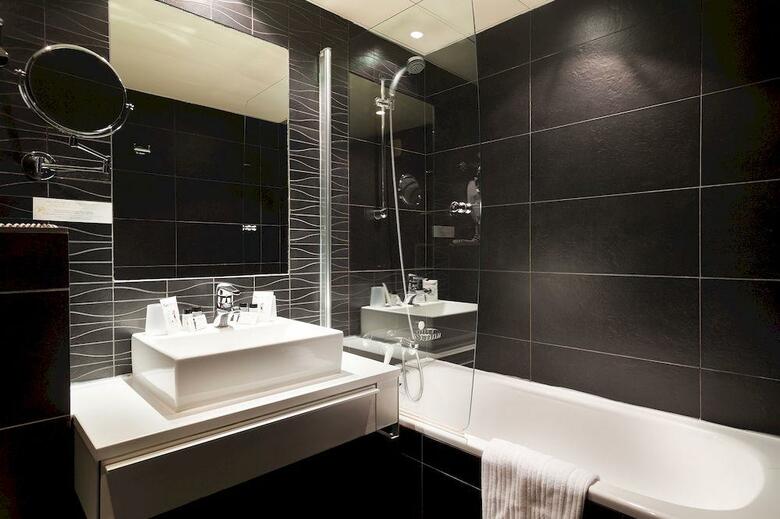 Hotel Arc Elys�es