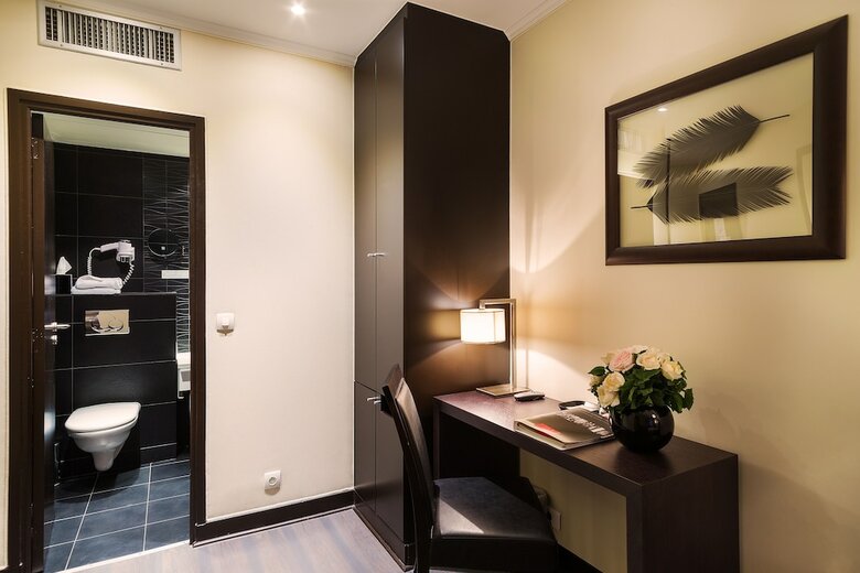 Hotel Arc Elys�es