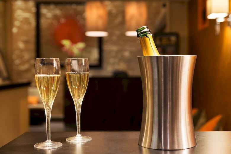 Hotel Arc Elys�es