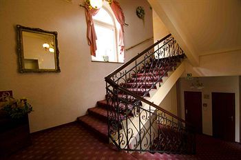 Hotel Cryston