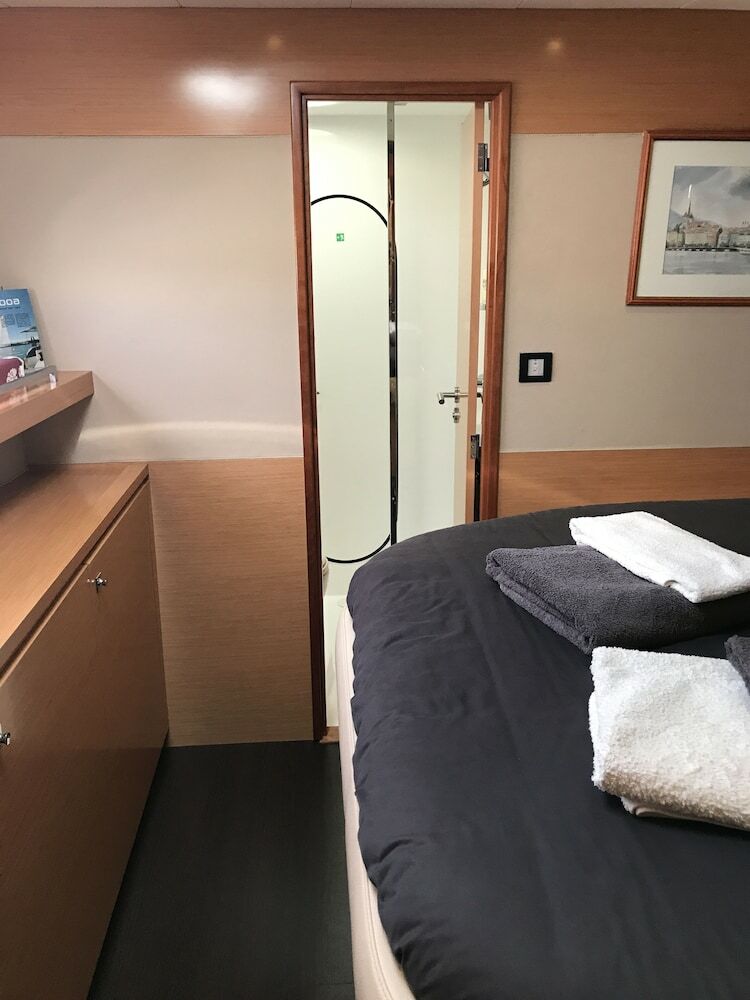 Floatinn Boat-bnb