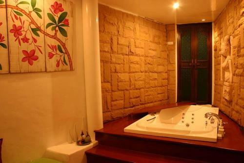 Hotel Keereeta Resort & Spa