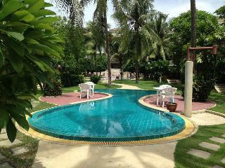 Hotel Ban Talay Samran