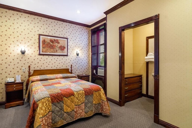 Hotel 17