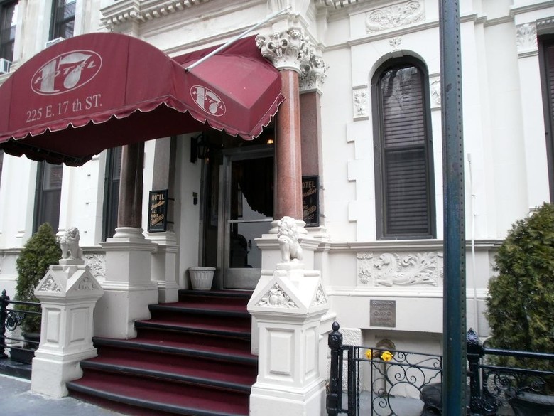 Hotel 17