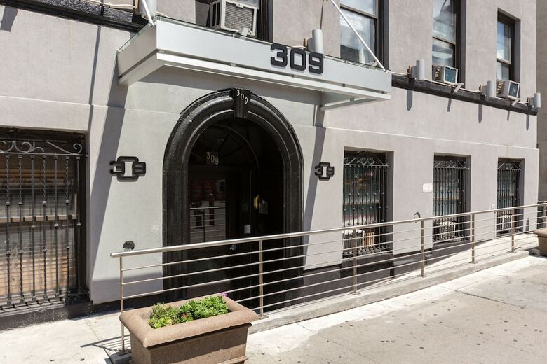 Hotel 309