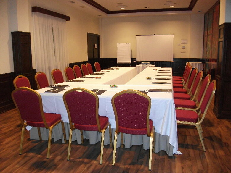 Hotel Santiago Le�n