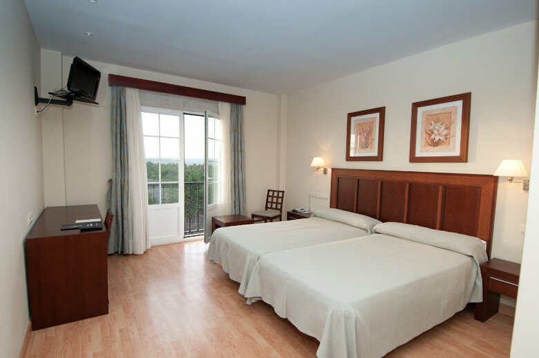 Hotel Santiago Le�n