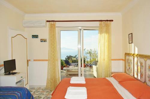 Alle Ginestre Capri B&B