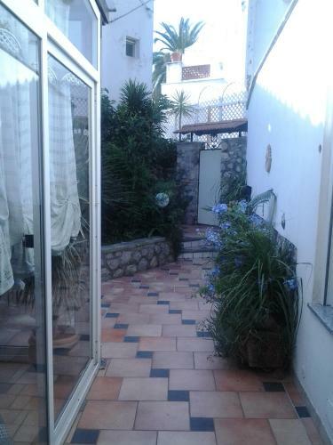 B&B Angelide