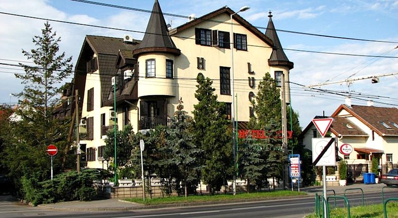 Hotel Lucky