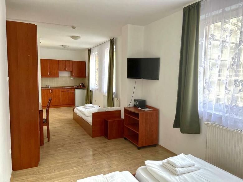 Triple M Hotel
