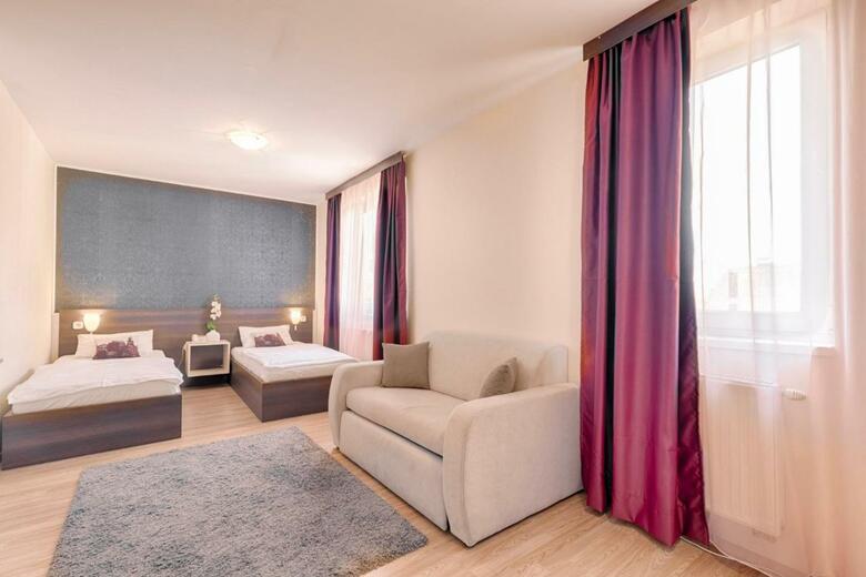 Triple M Hotel
