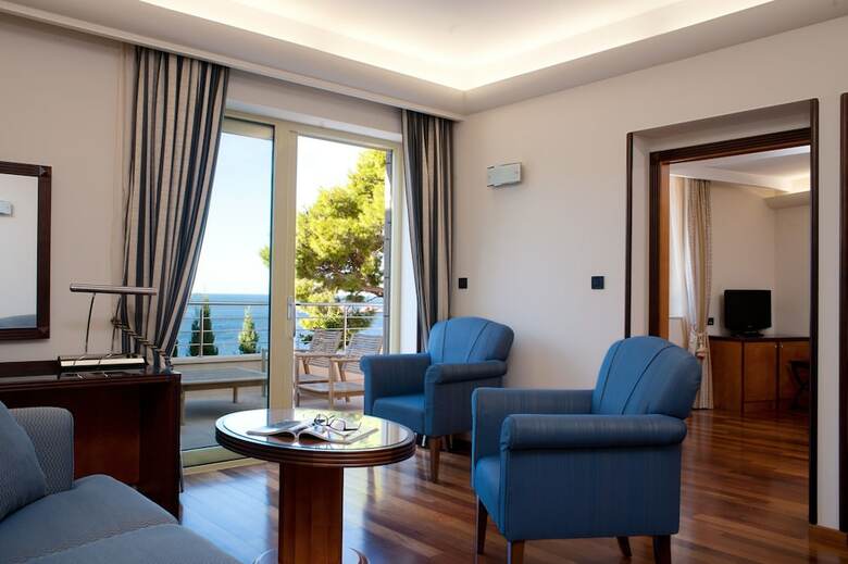 Hotel More