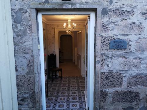 Bed & Breakfast Hay Lodge