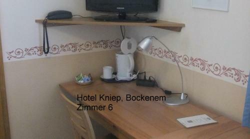 Hostal Hotel Kniep