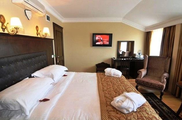 Hotel Tria