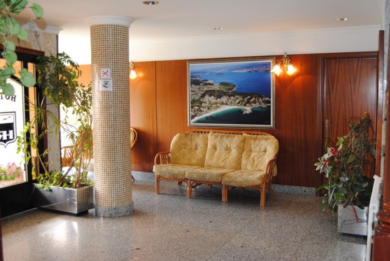 Hotel Riveiro II