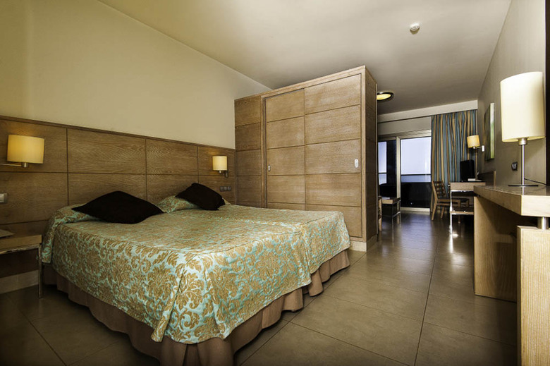 Kn Hotel Arenas Del Mar Adults Only