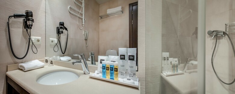 Hotel Rh Don Carlos