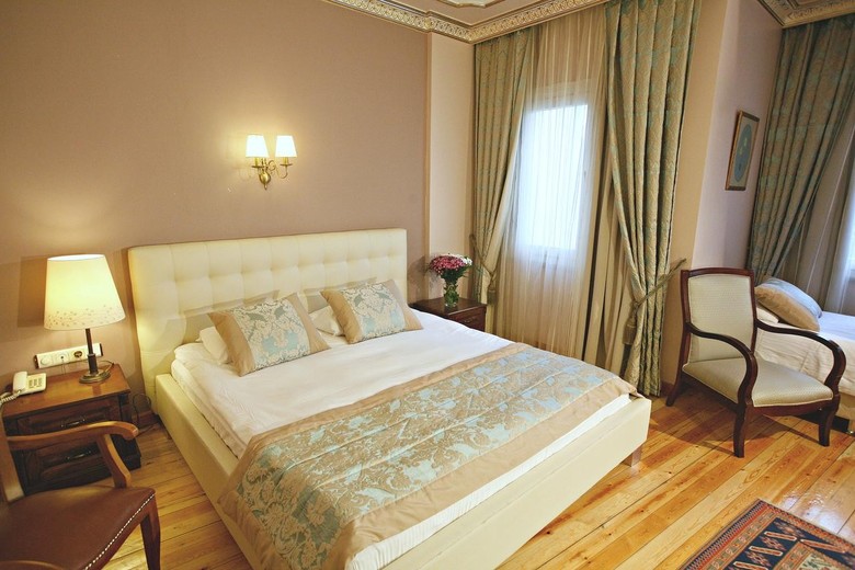 Uyan Hotel