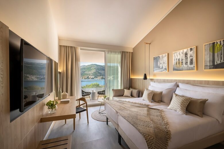 Hotel Valamar Tirena