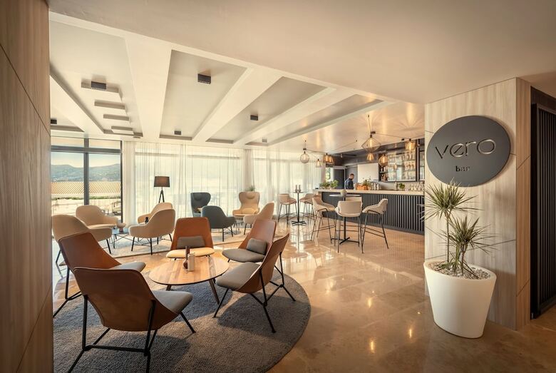 Hotel Valamar Tirena