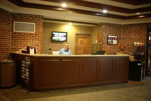 Lodge Canyon Inn