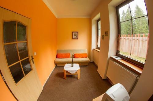 Hostal Penzion ?umavous