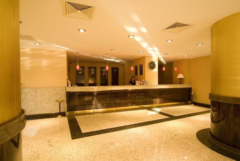 Hotel Golden Hill