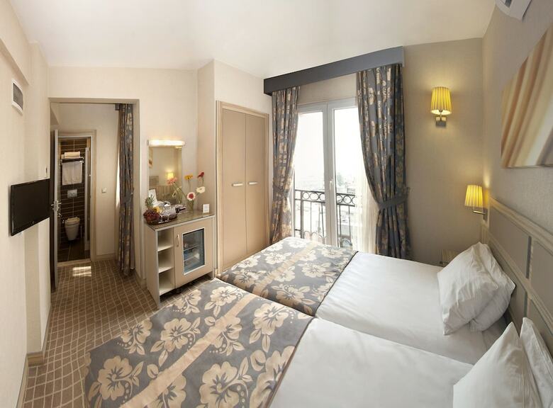 Nanda Hotel